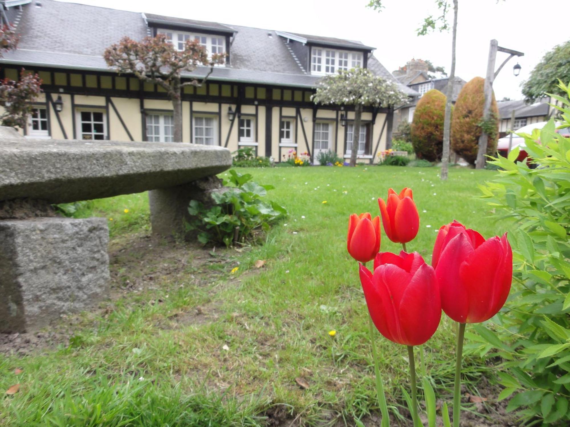 Hotel De La Croix D'Or Avranches Kültér fotó