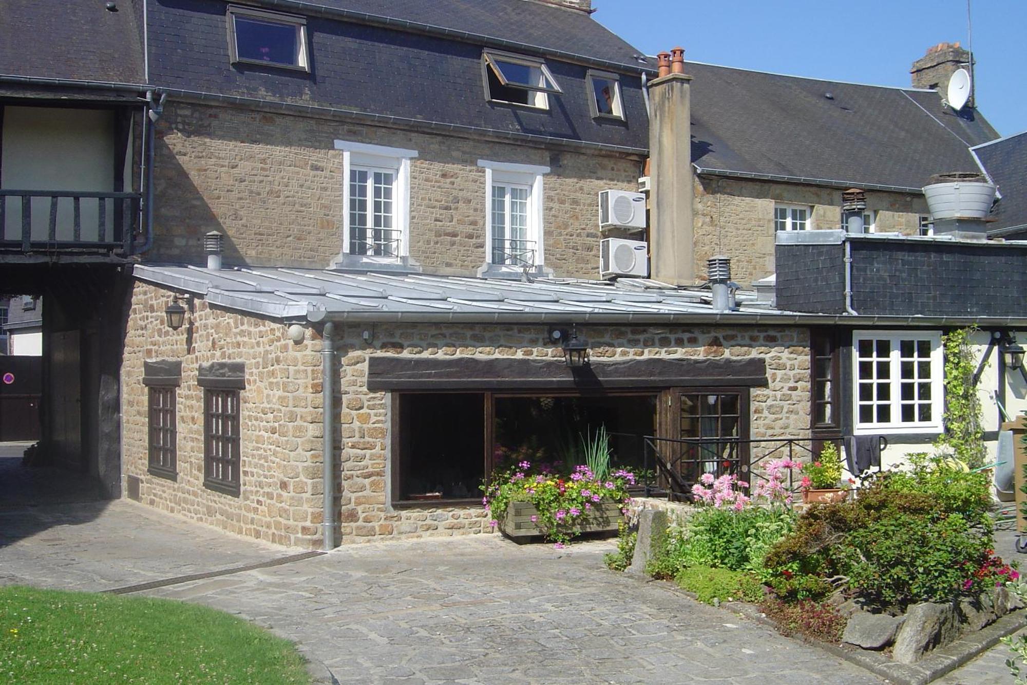 Hotel De La Croix D'Or Avranches Kültér fotó