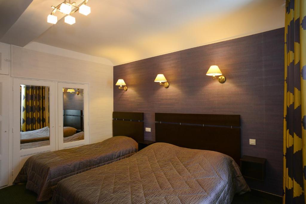 Hotel De La Croix D'Or Avranches Szoba fotó
