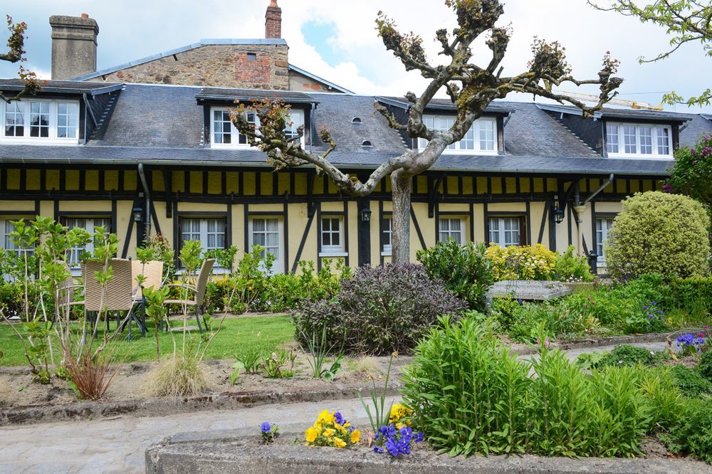 Hotel De La Croix D'Or Avranches Kültér fotó