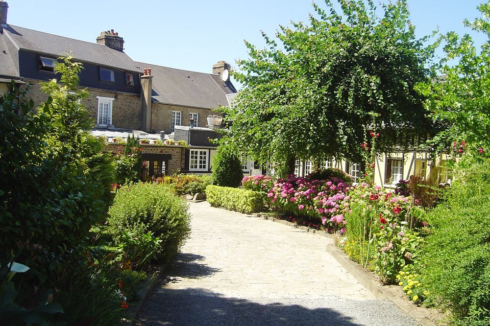 Hotel De La Croix D'Or Avranches Kültér fotó