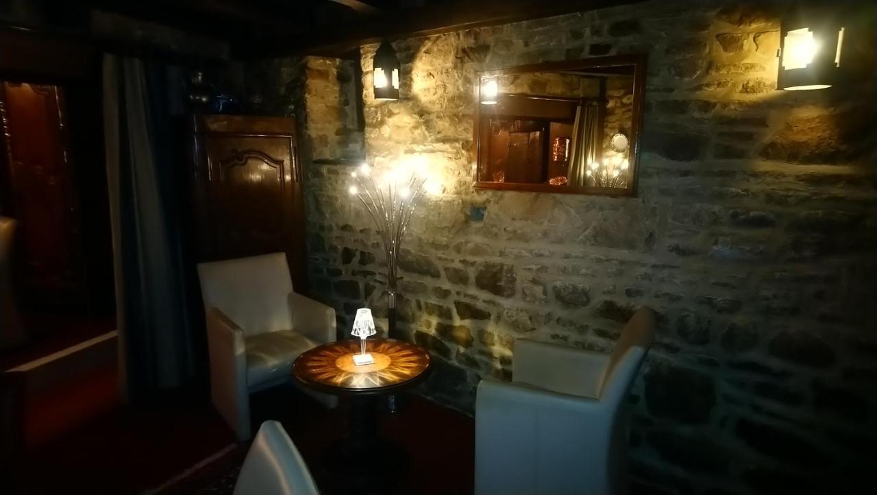 Hotel De La Croix D'Or Avranches Kültér fotó